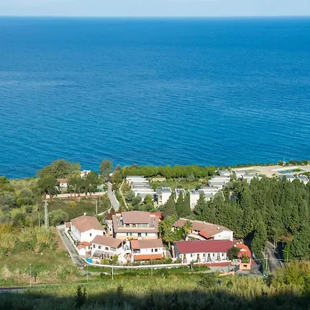 San Domenico Village - - Tropea 파르겔리아
